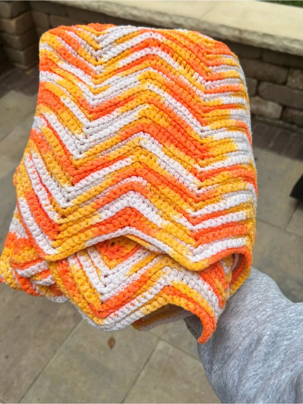 Crochet blanket chevron pattern orange yellow white 3x4 ft